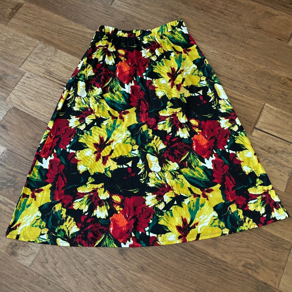 Cato Red Yellow Black Vibrant Floral Maxi Skirt Pull On Women's Size 14/…